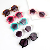 قیمت و خرید عینک بچگانه