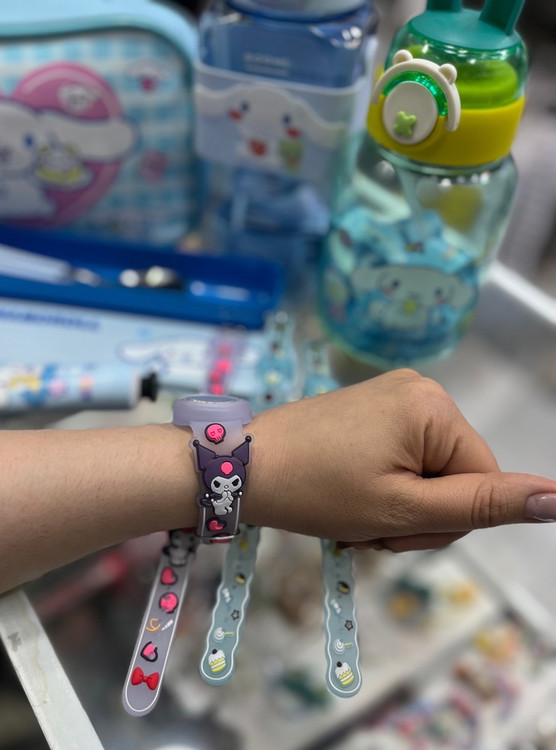 قیمت و خرید ساعت مچی سیلیکونی کرومی