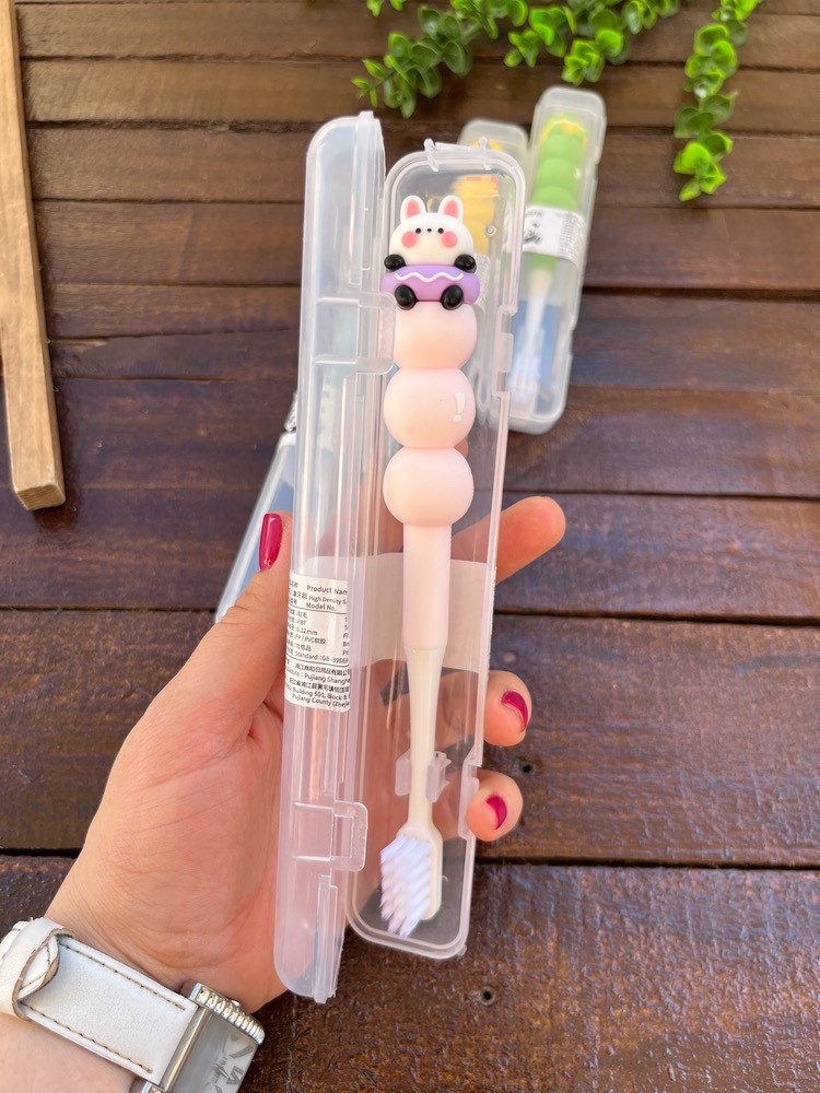 قیمت و خرید اینترنتی مسواک بچگانه طرح حیوانات