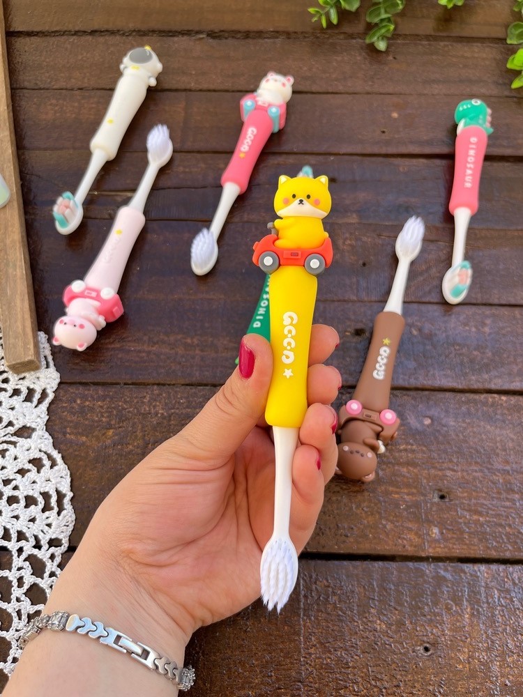 قیمت و خرید اینترنتی مسواک دسته سیلیکونی کودک