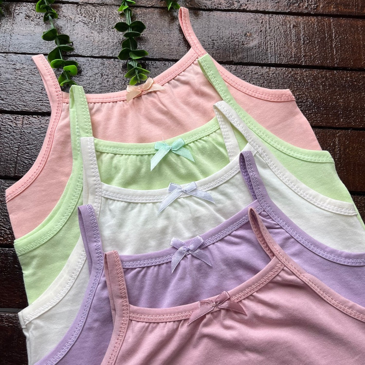 لباس زیر بچگانه