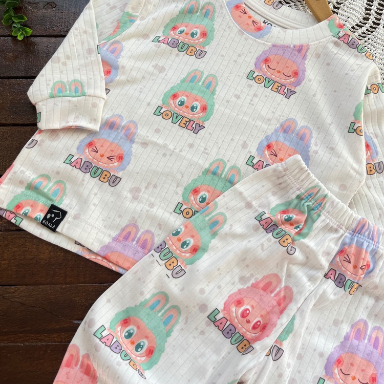 قیمت و خرید اینترنتی بلوز شلوار ریلی طرحدار