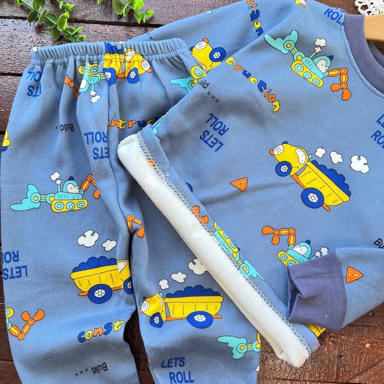 قیمت و خرید اینترنتی ست بلوز و شلوار لاینردار