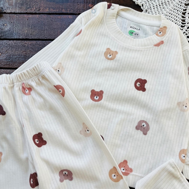 قیمت و خرید اینترنتی بلوز وشلوار و پیشبند