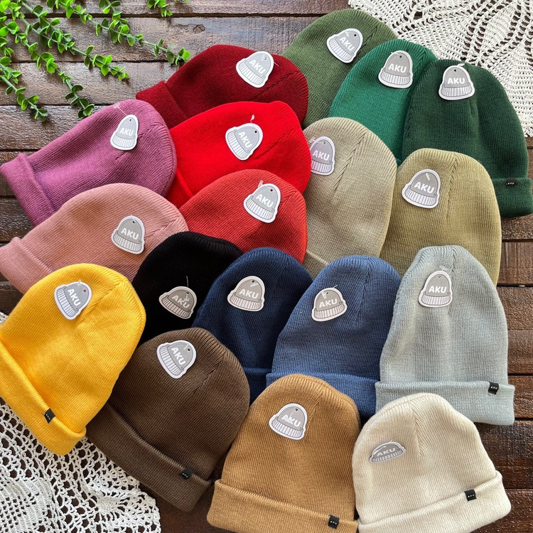 قیمت و خرید اینترنتی کلاه بافت رنگین کمانی آکو