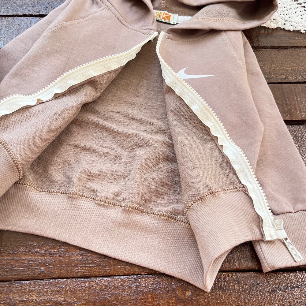 قیمت و خرید اینترنتی ست ورزشی نایک