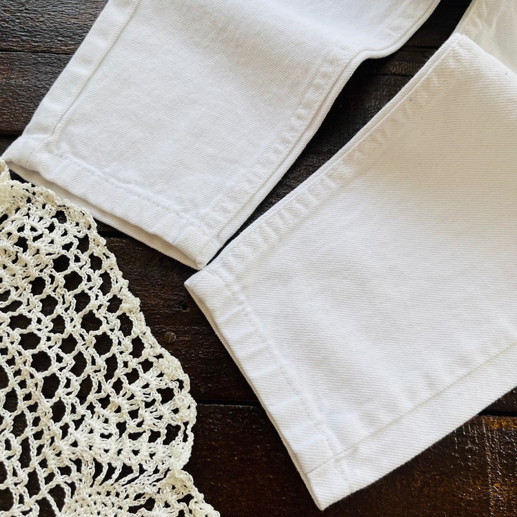 قیمت و خرید اینترنتی شلوار جین سفید مام