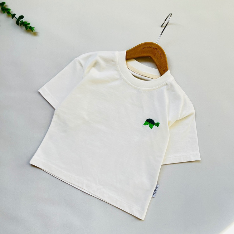 تیشرت گلدوزی سفید