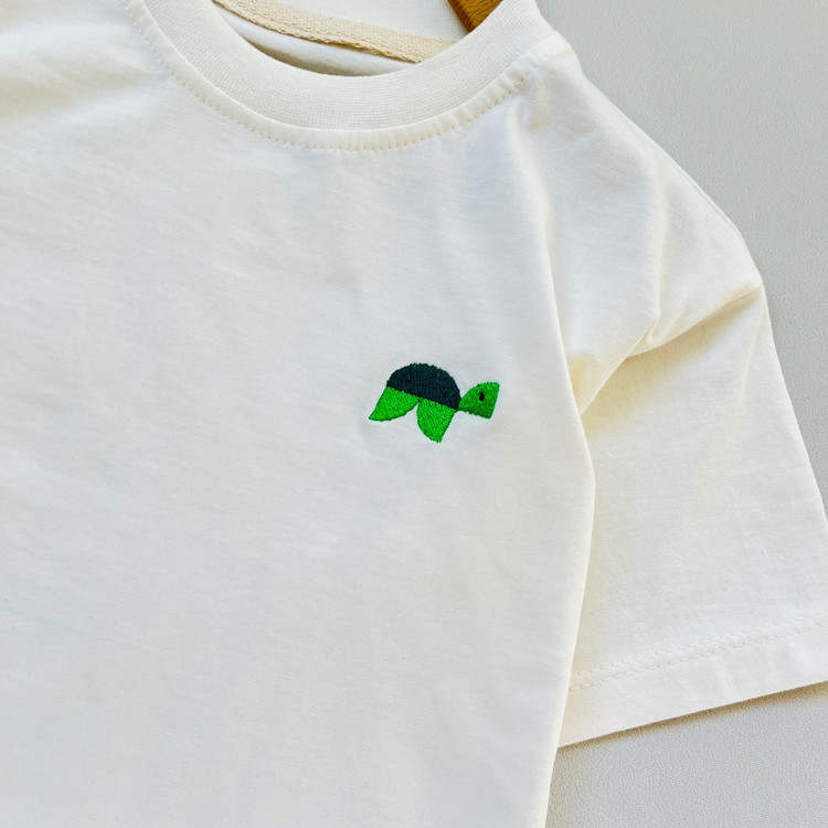 تیشرت باکسی اسپرت عیدانه