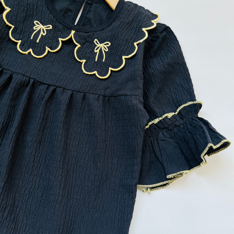 شومیز مشکی یقه گلدوزی دخترونه